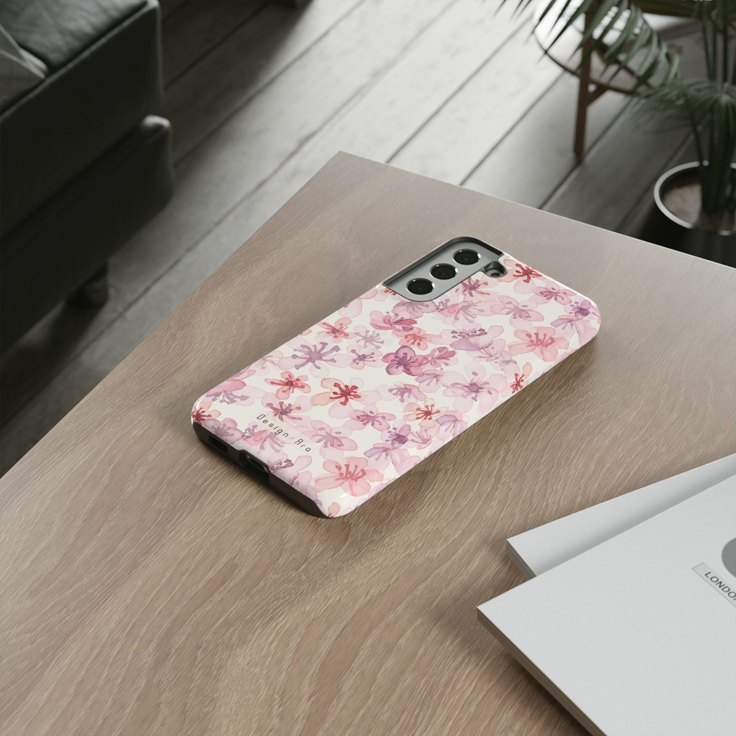 Květinový obal na telefon – Odolný kryt s elegantním motivem