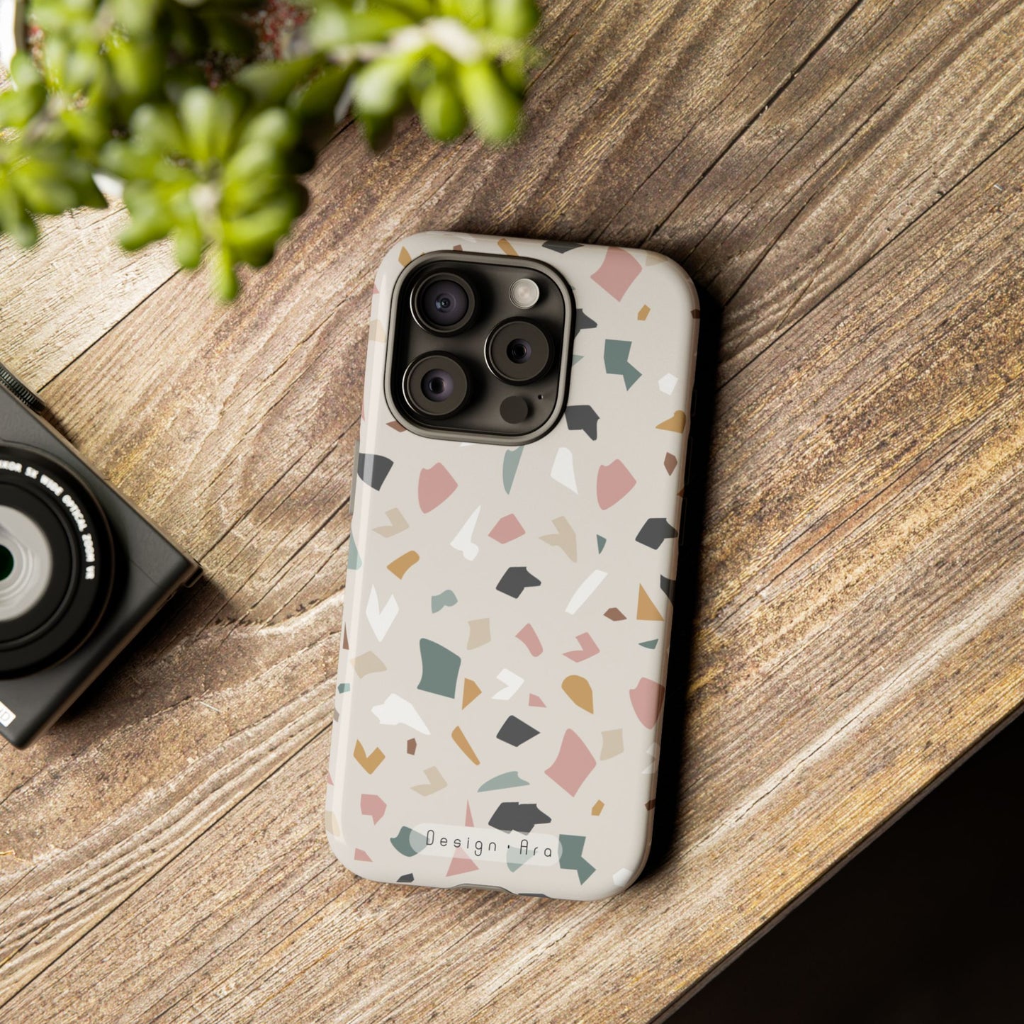 Stylové a trvanlivé pouzdro na telefon s moderním abstraktním designem