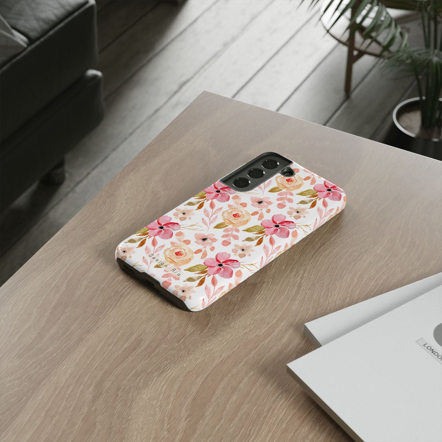 Pevný telefonní kryt s květinovým vzorem a elegantním designem