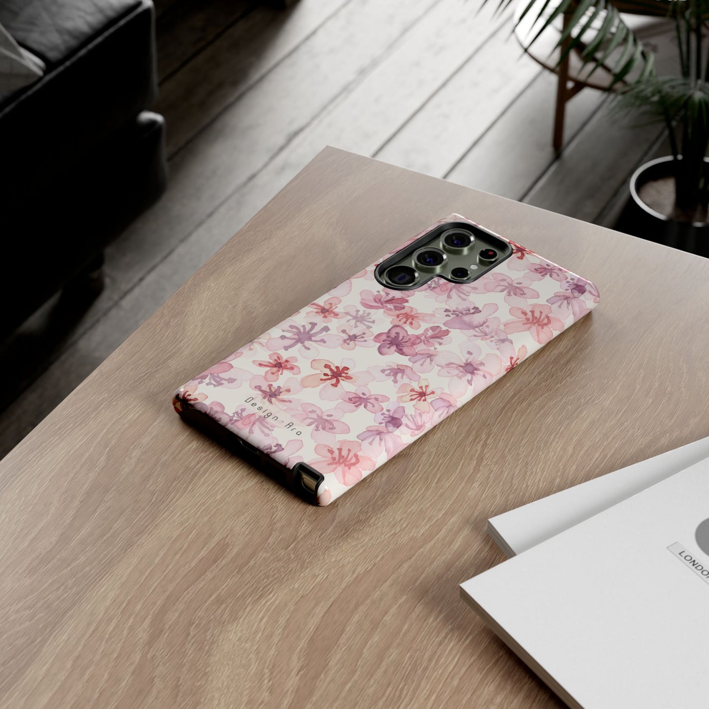 Květinový obal na telefon – Odolný kryt s elegantním motivem
