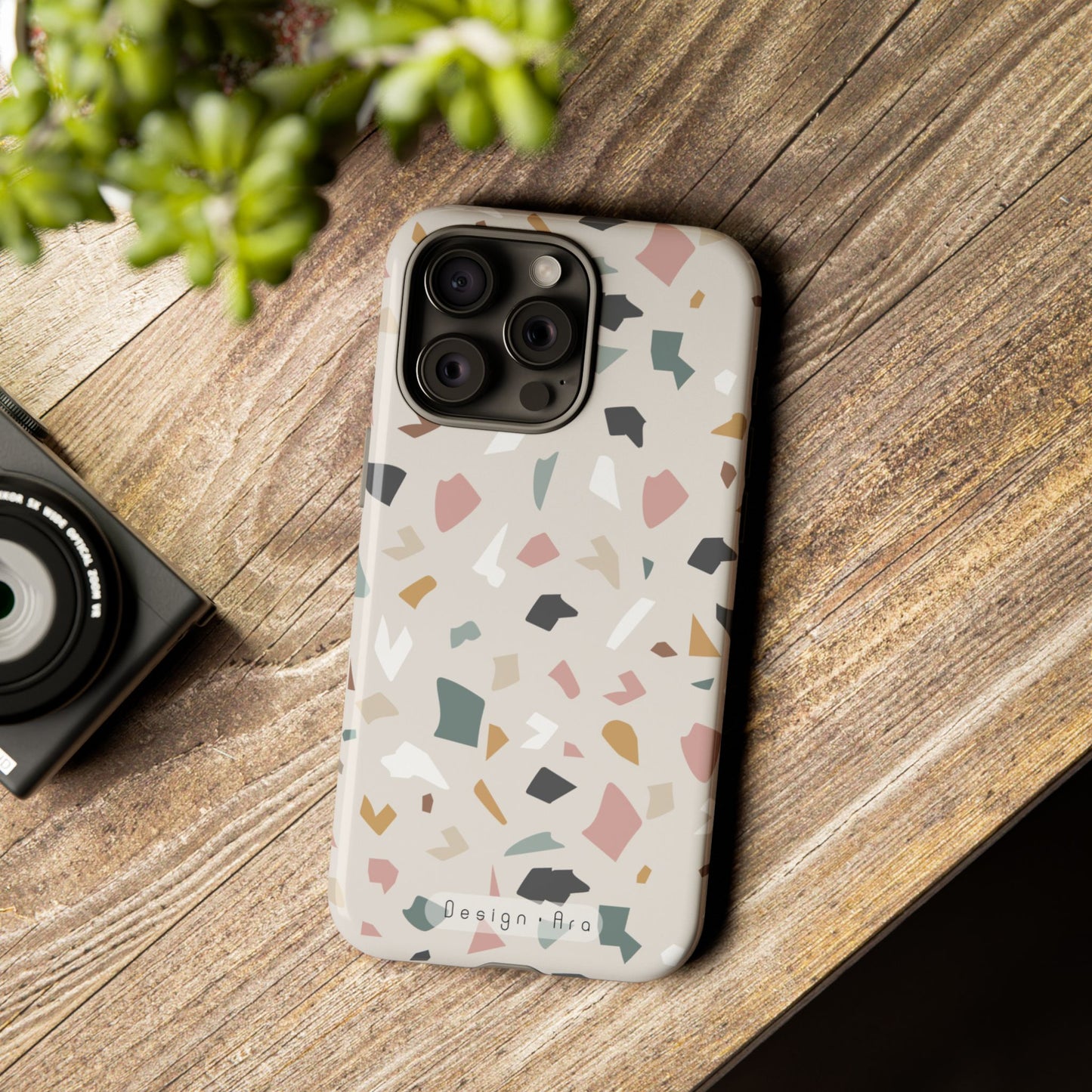 Stylové a trvanlivé pouzdro na telefon s moderním abstraktním designem